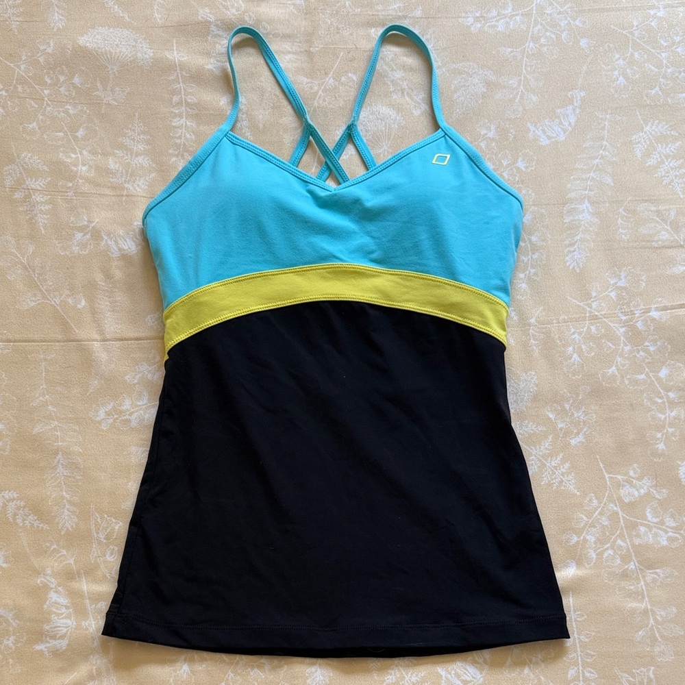 Lorna Jane Women's Blue and Black Strappy Workout Top